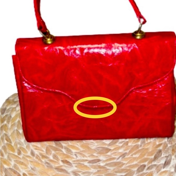 Vintage Style Craft Miami Bright Red Patent Lthr Style Purse w 1 carry handle. - Picture 5 of 13